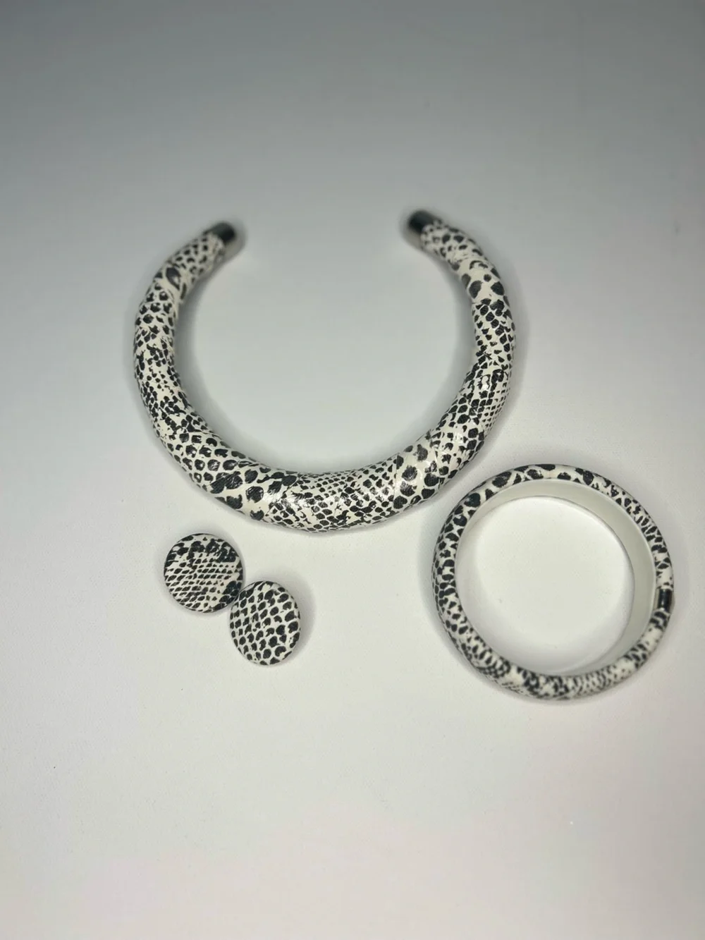 Vintage Faux Snakeskin Choker Necklace Bracelet & Earrings Set Python Print 80s